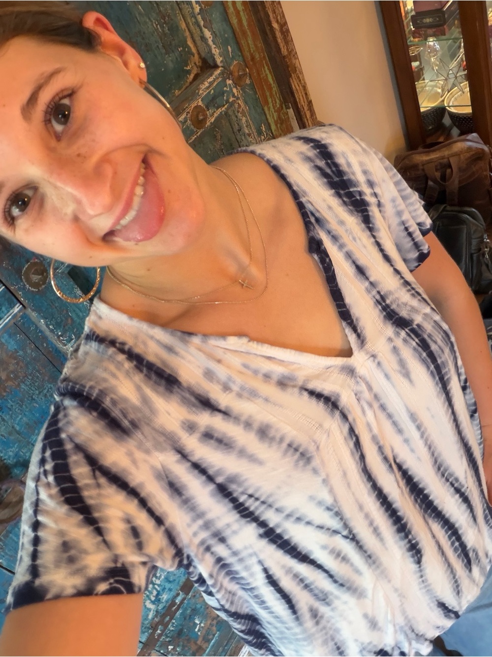 Knox Rose Navy and White Tie-Dye V-Neck Tee